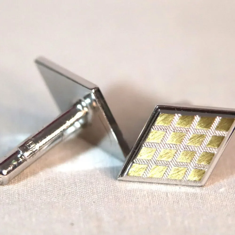 💎Hickock Diamond Engraved Diamond Shaped Cuff Links Gold And Silver Tone Metal